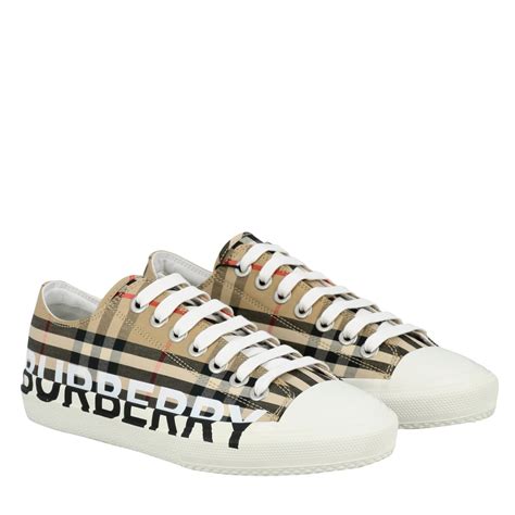 burberry logo shoes